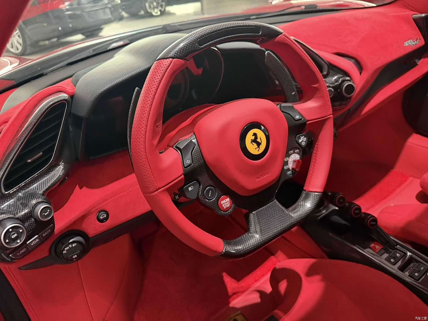 Ferrari 488, 2019 7