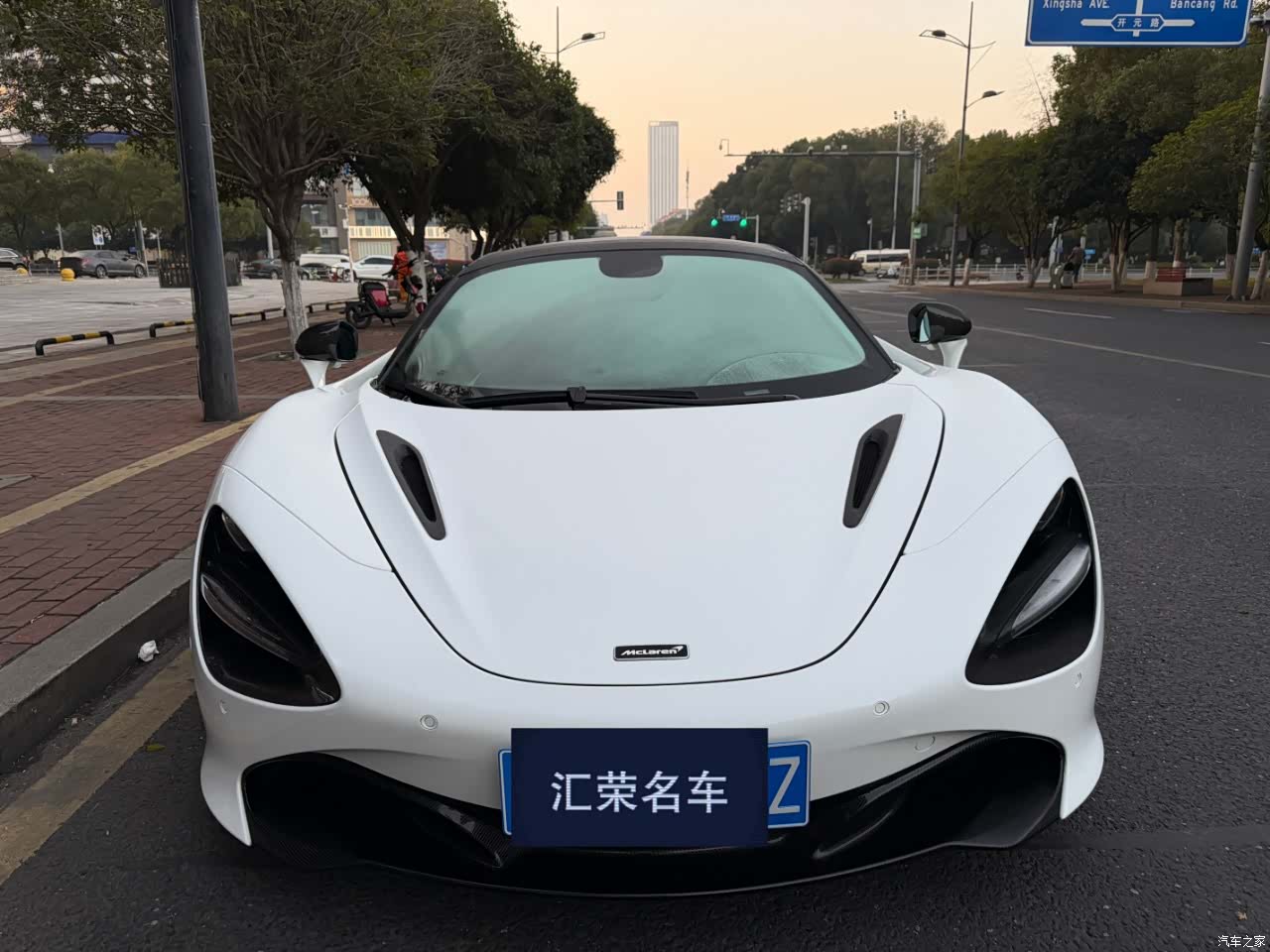 McLaren 720S, 2019 1