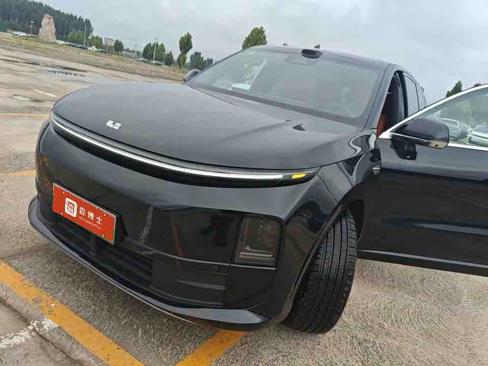 Li Auto L6