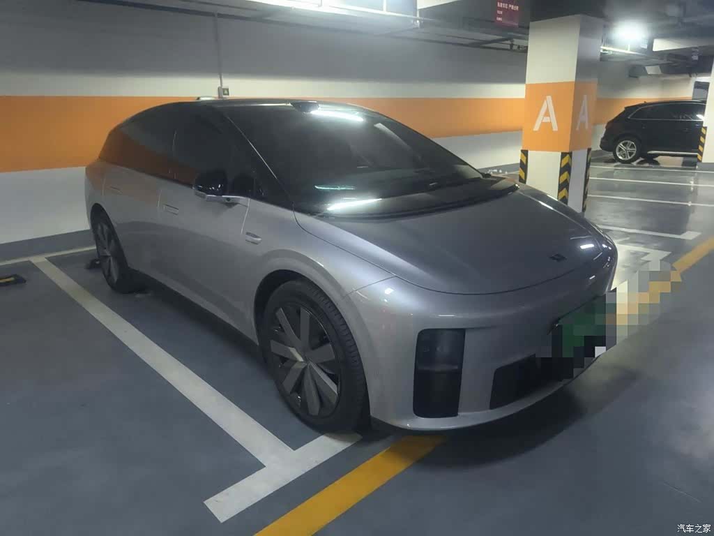 Li Auto i6, 2025 1