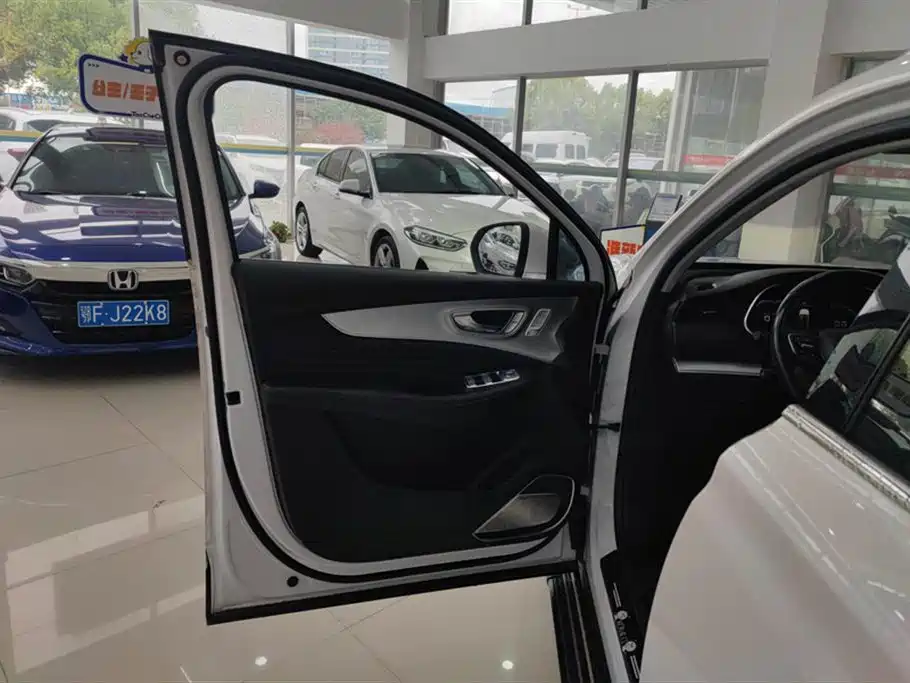 Roewe RX5 MAX