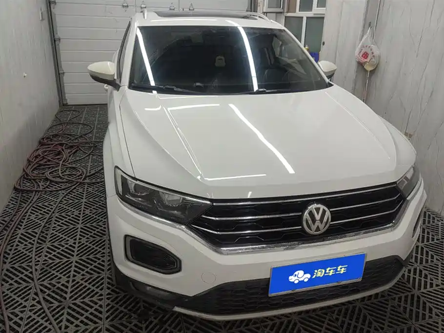 Volkswagen T-ROC exploring Songs
