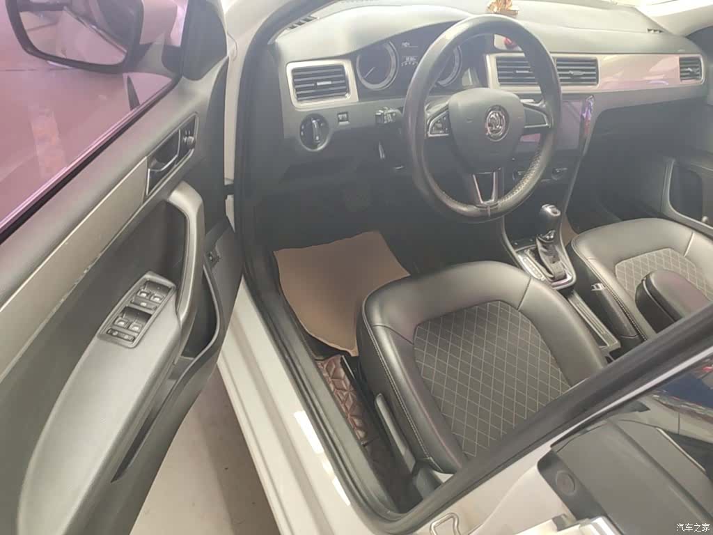 Skoda Rapid, 2019 16