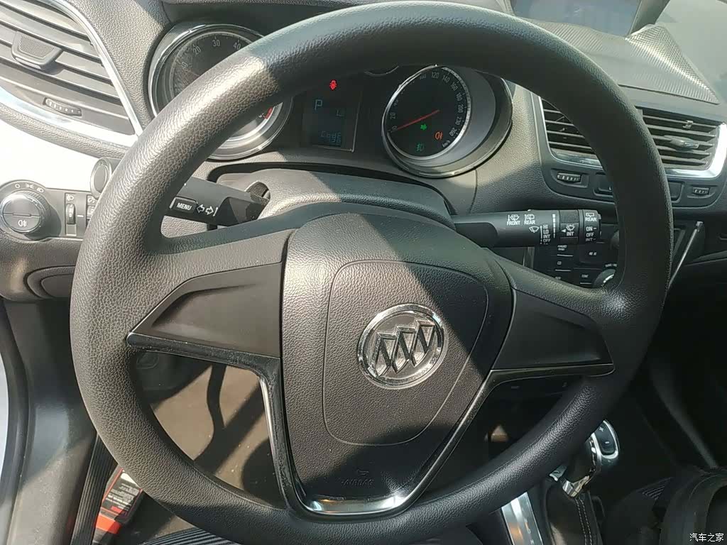 Buick Encore, 2016 11