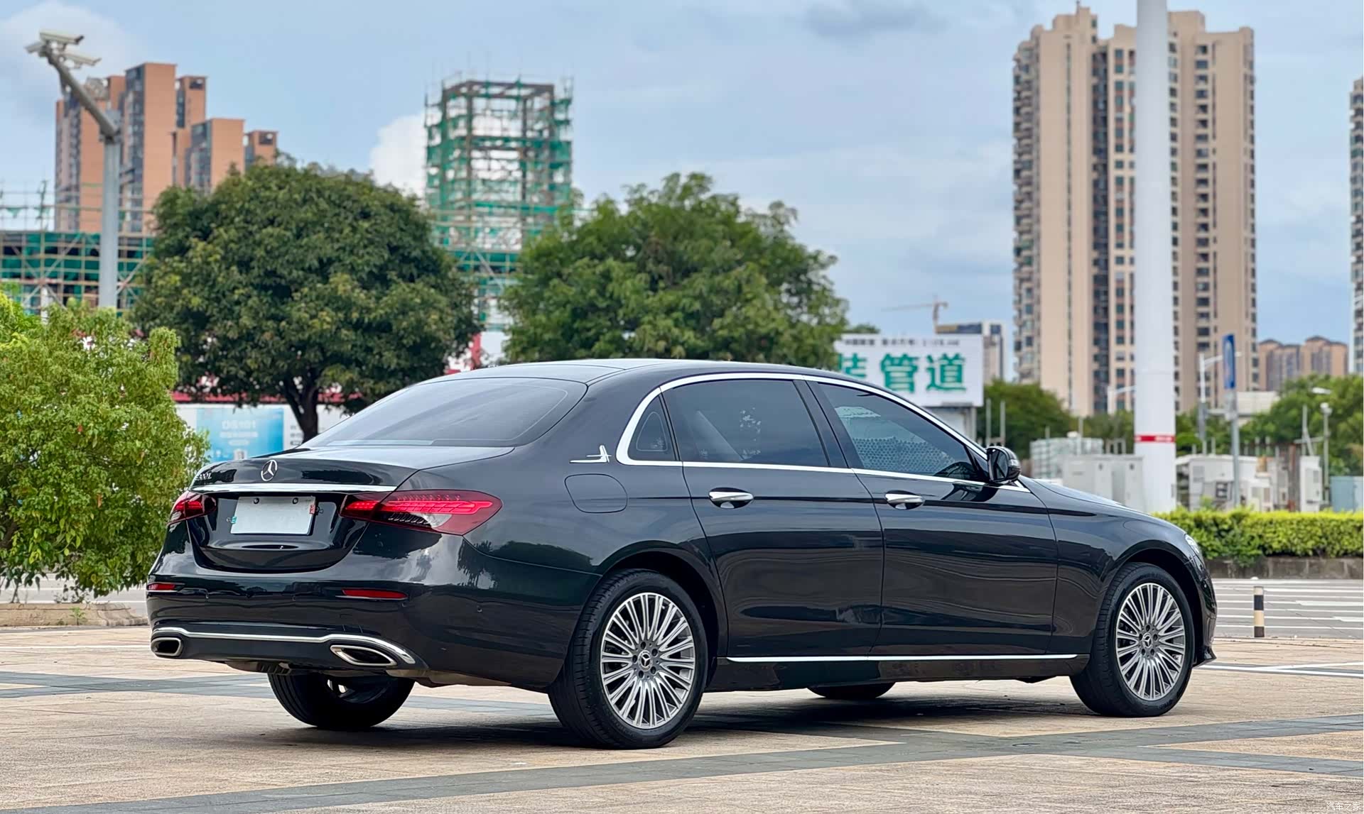 Mercedes-Benz E-Class, 2023 12