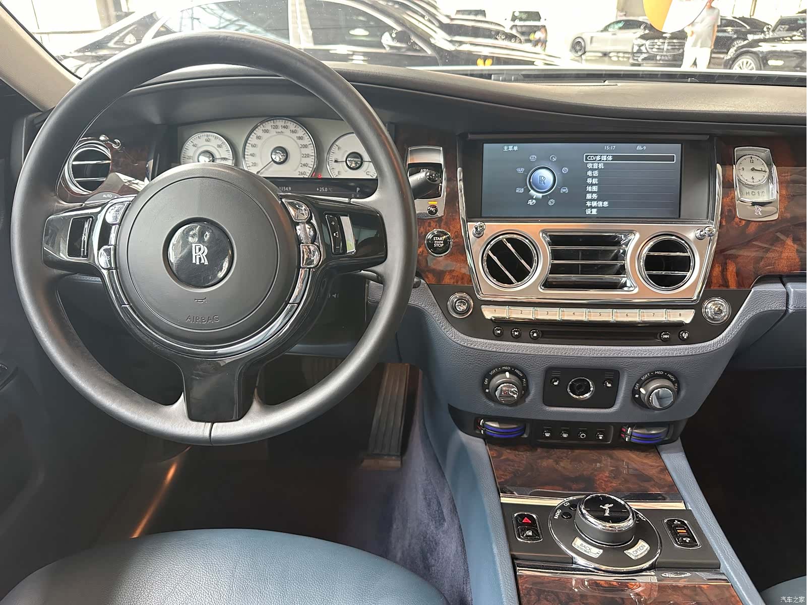 Rolls-Royce Ghost, 2011 17