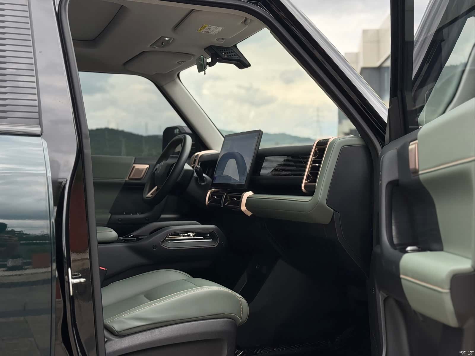 Chery iCAR, 2024 18