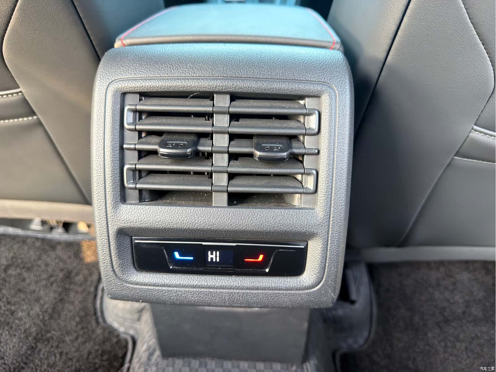 Volkswagen Golf, 2023 21