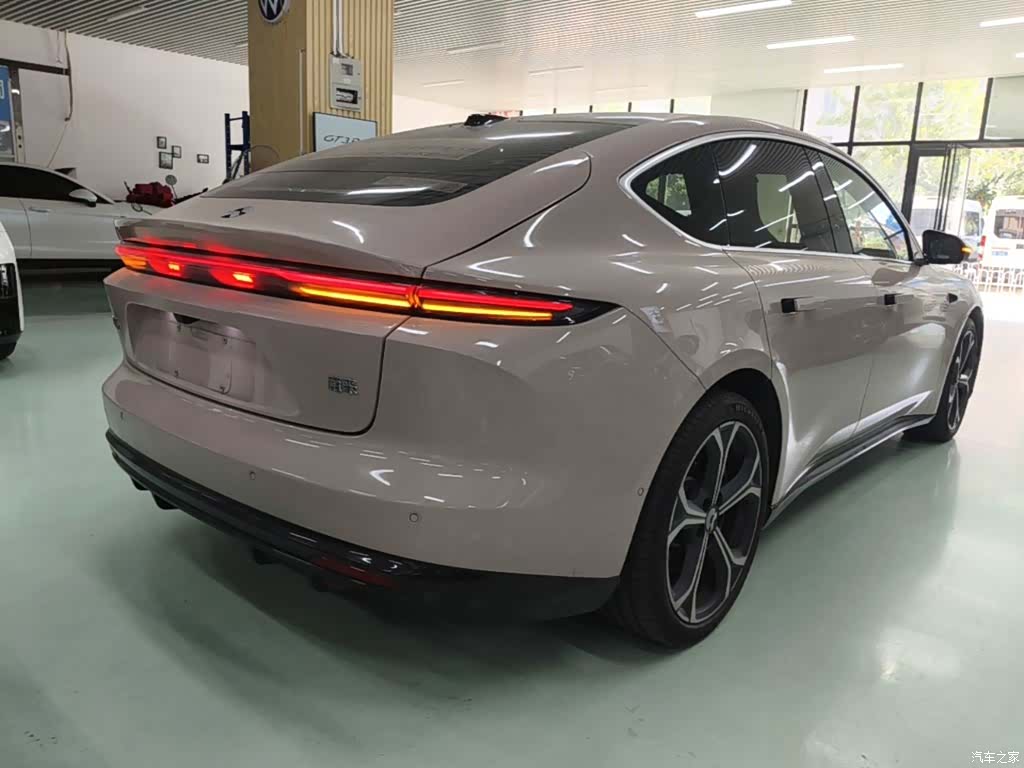 NIO ET5, 2025 все фото