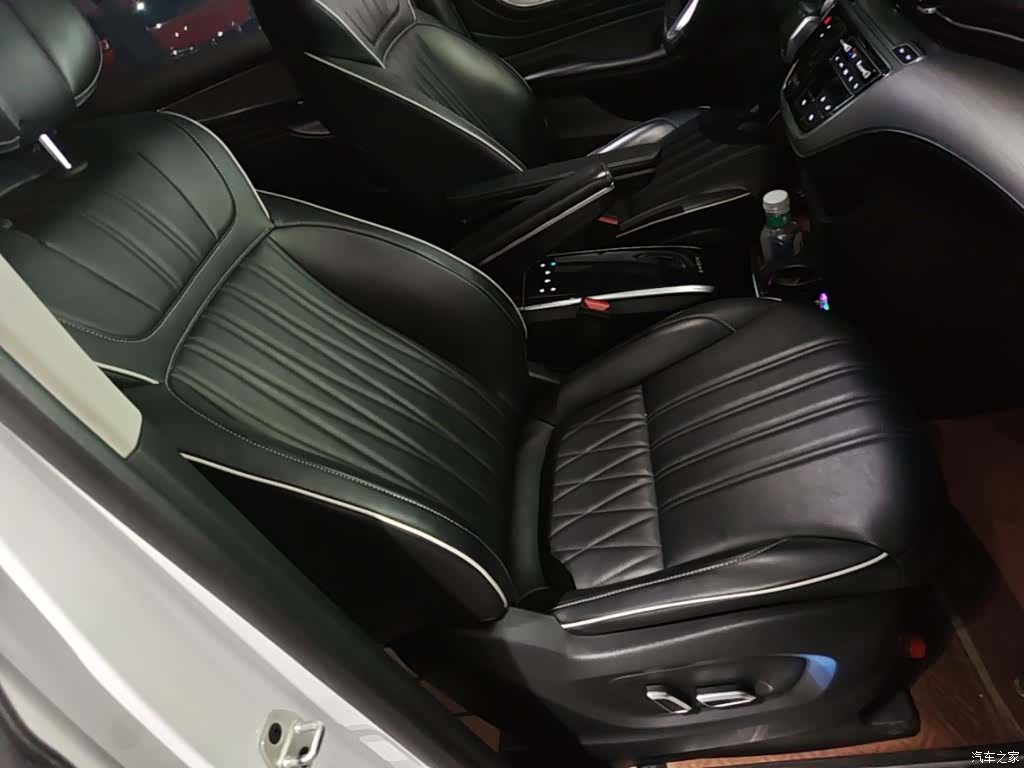 Roewe iMAX8, 2021 20