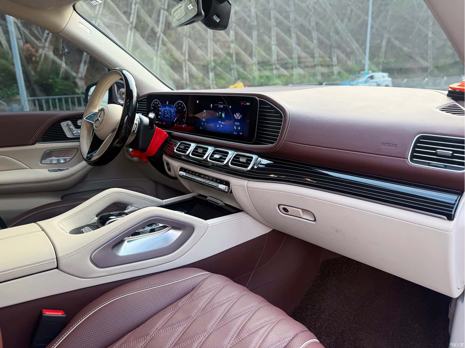 Mercedes-Benz GLS, 2025 9