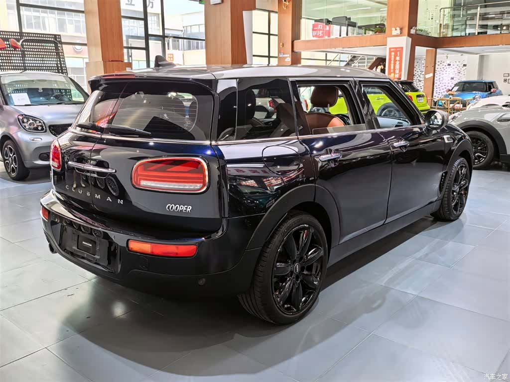 Mini Clubman, 2022 все фото