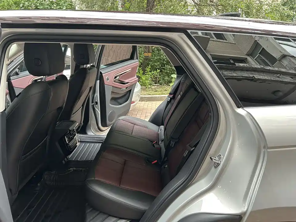 Land Rover Range Rover Aurora