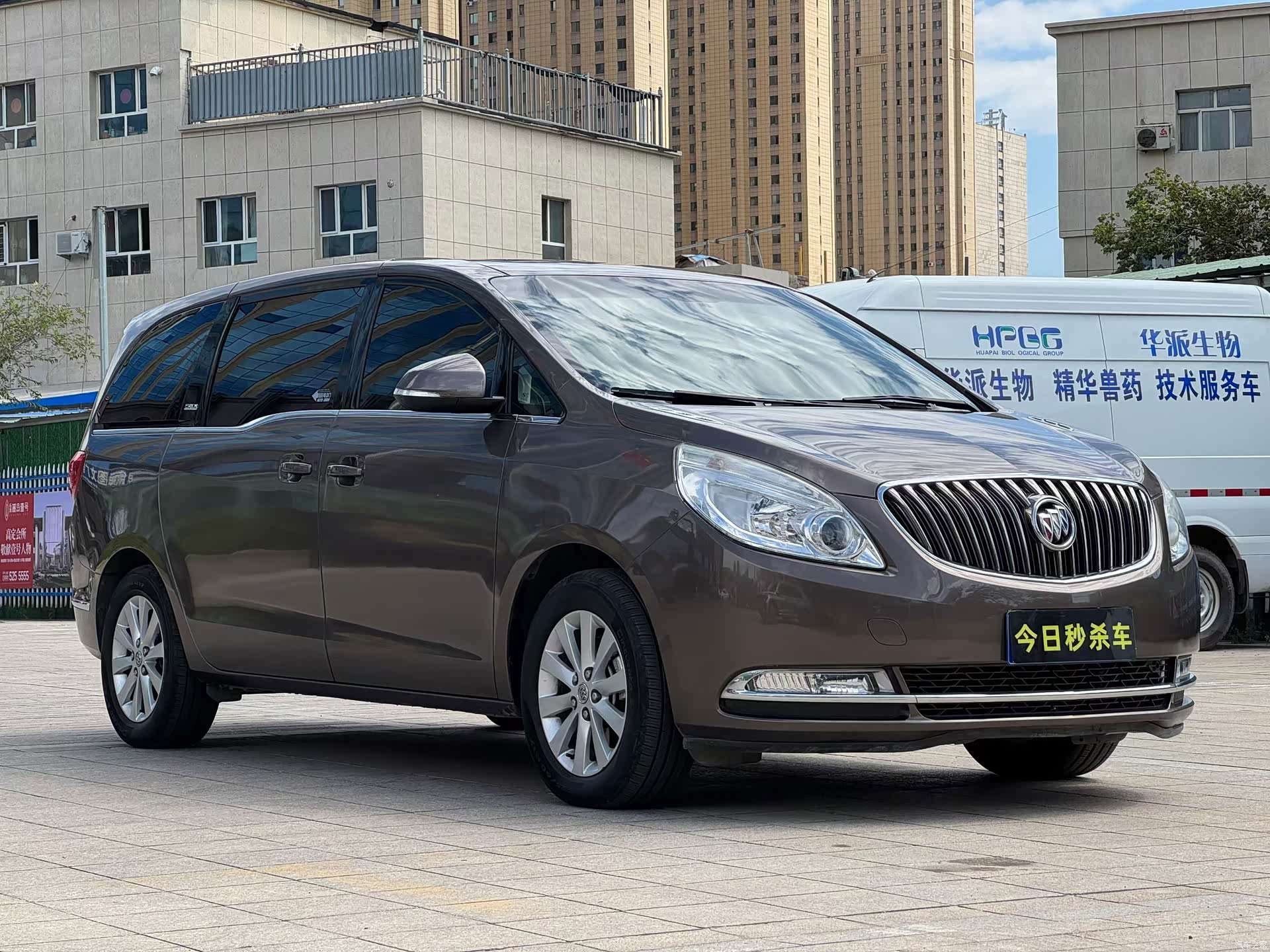 Buick GL8, 2017 3