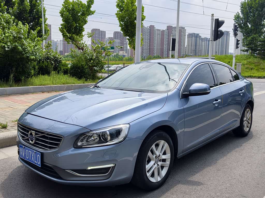 Volvo S60
