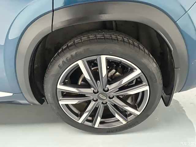 Geely Xingyue L, 2022 2