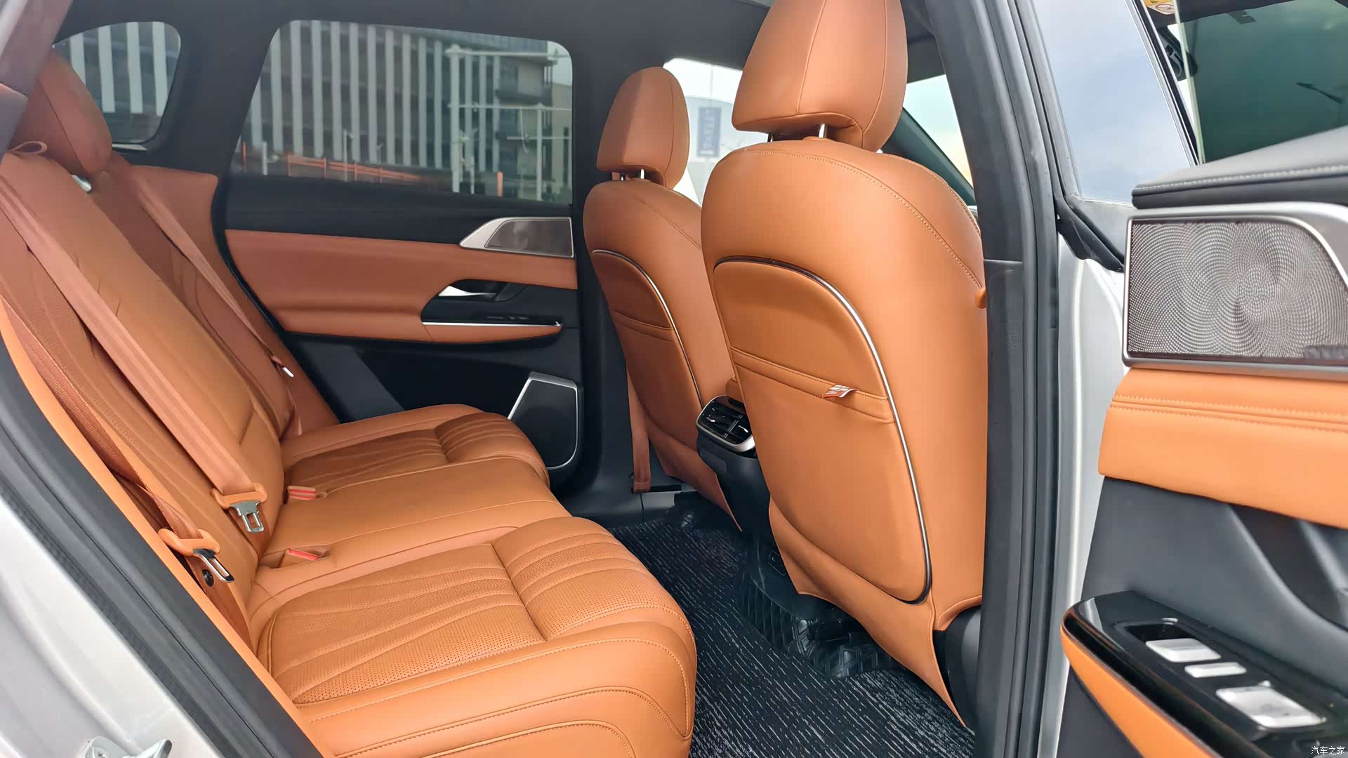 Xpeng G9, 2023 10