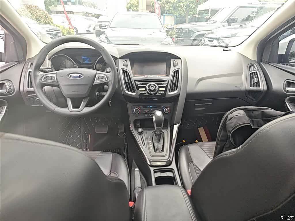 Ford Focus, 2016 10
