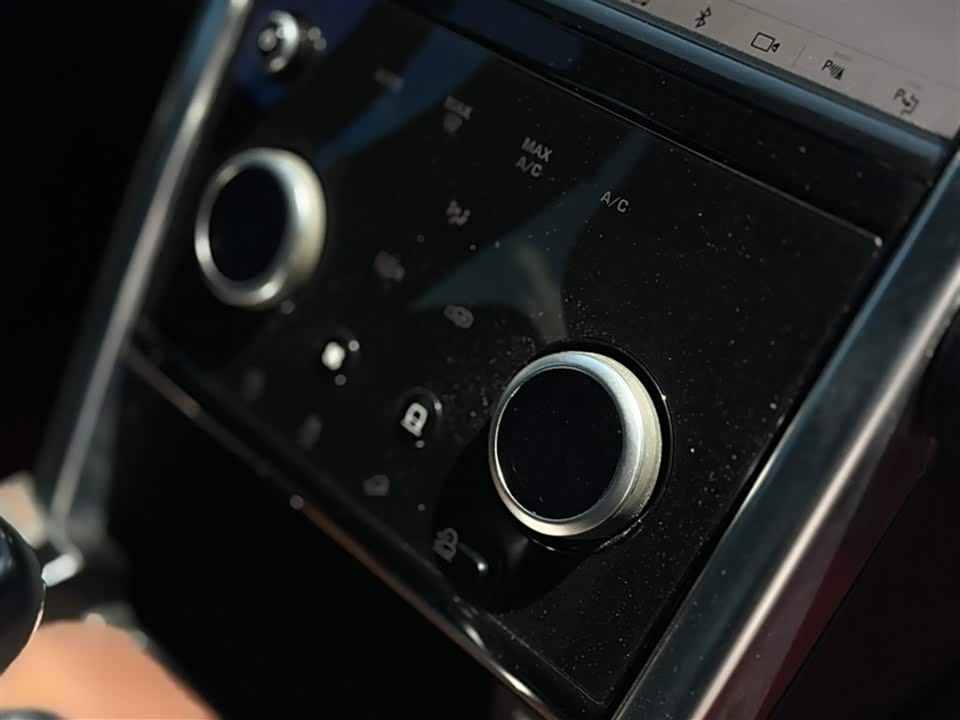 Land Rover Discover sports