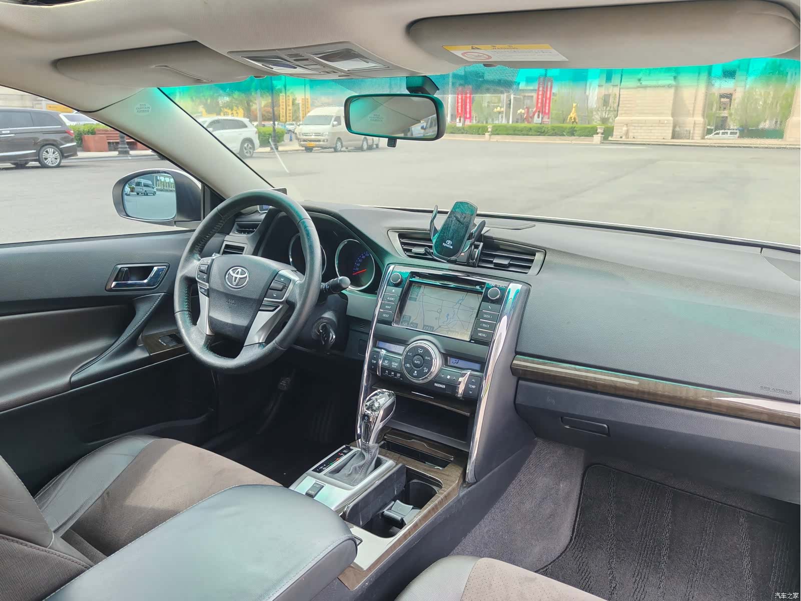 Toyota 2.5V, 2014 6