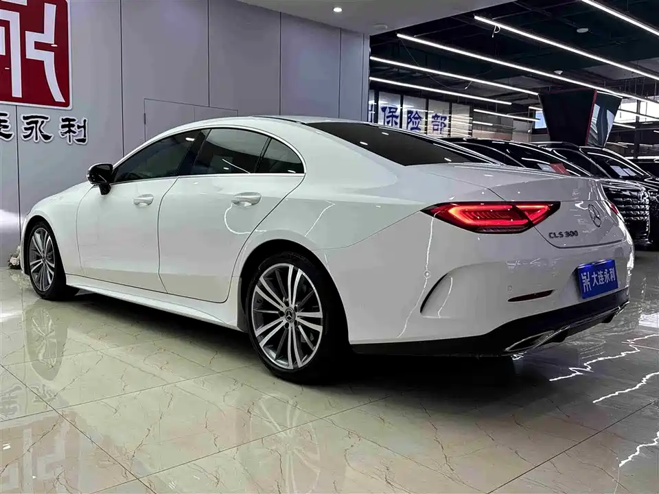 Mercedes-Benz CLS