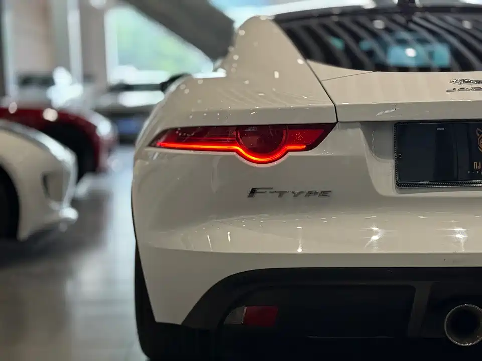 Jaguar F-TYPE