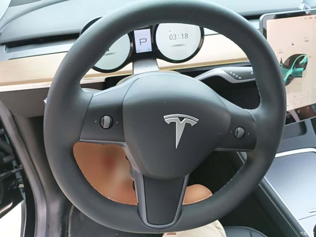 Tesla Model Y, 2022 11
