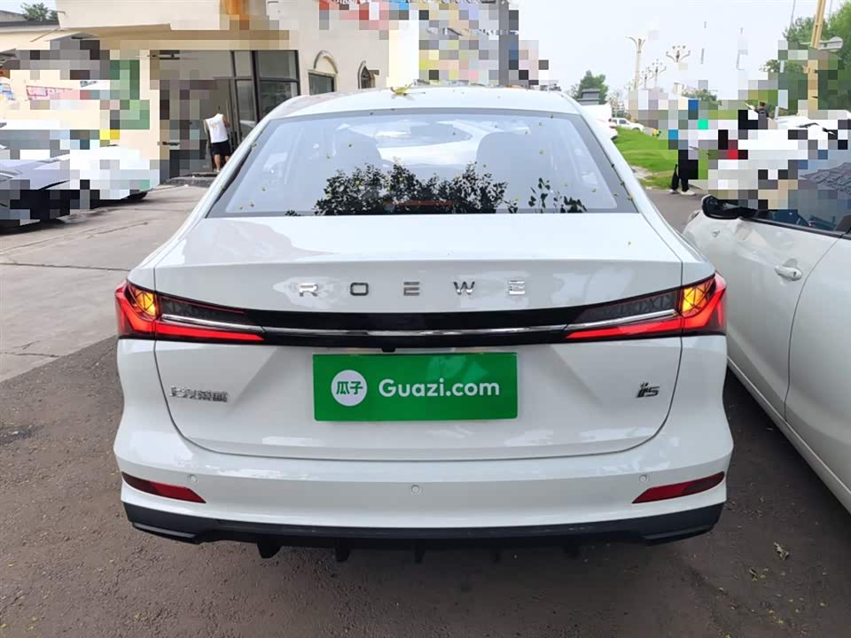 Roewe i5