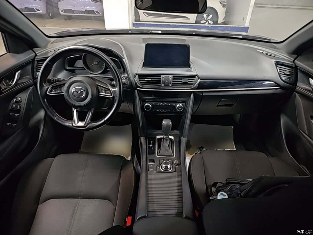 Mazda CX-4, 2021 10