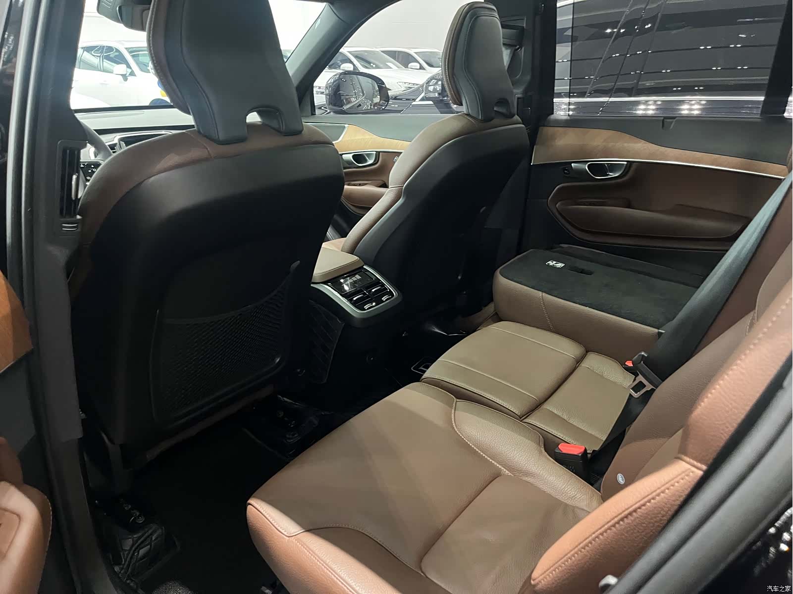 Volvo XC90, 2023 все фото