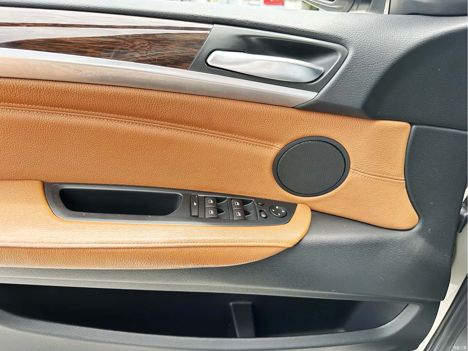 BMW X6, 2013 11