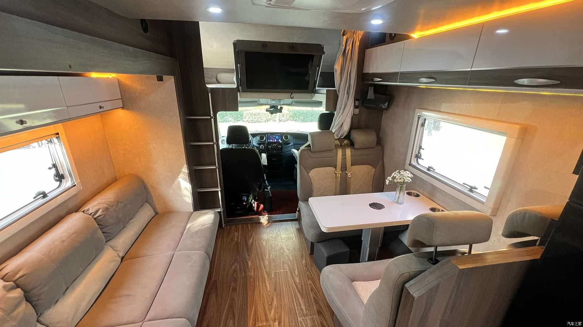 Iveco F1C, 2023 13