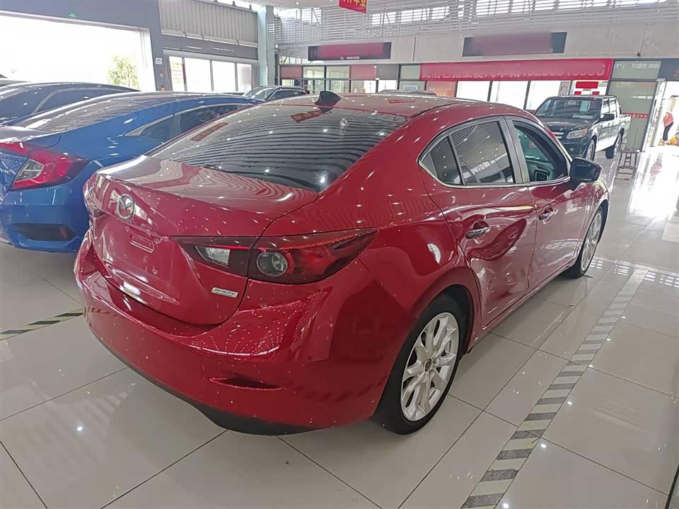Mazda 3 Angkesaila