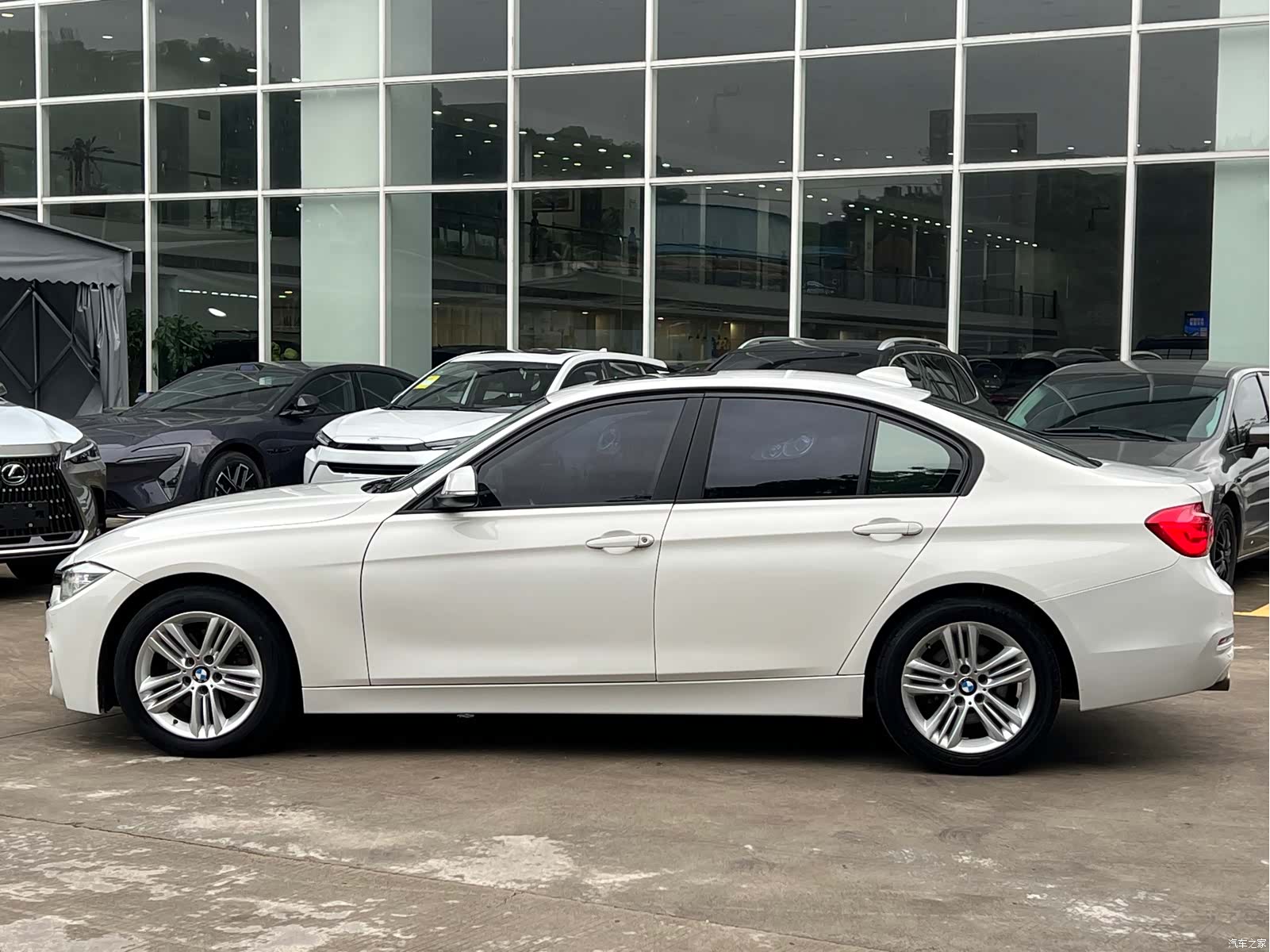 BMW 3 Series, 2016 3
