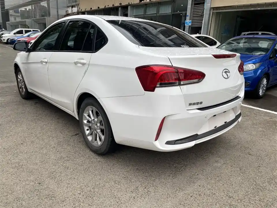 Soueast A5 wing dance