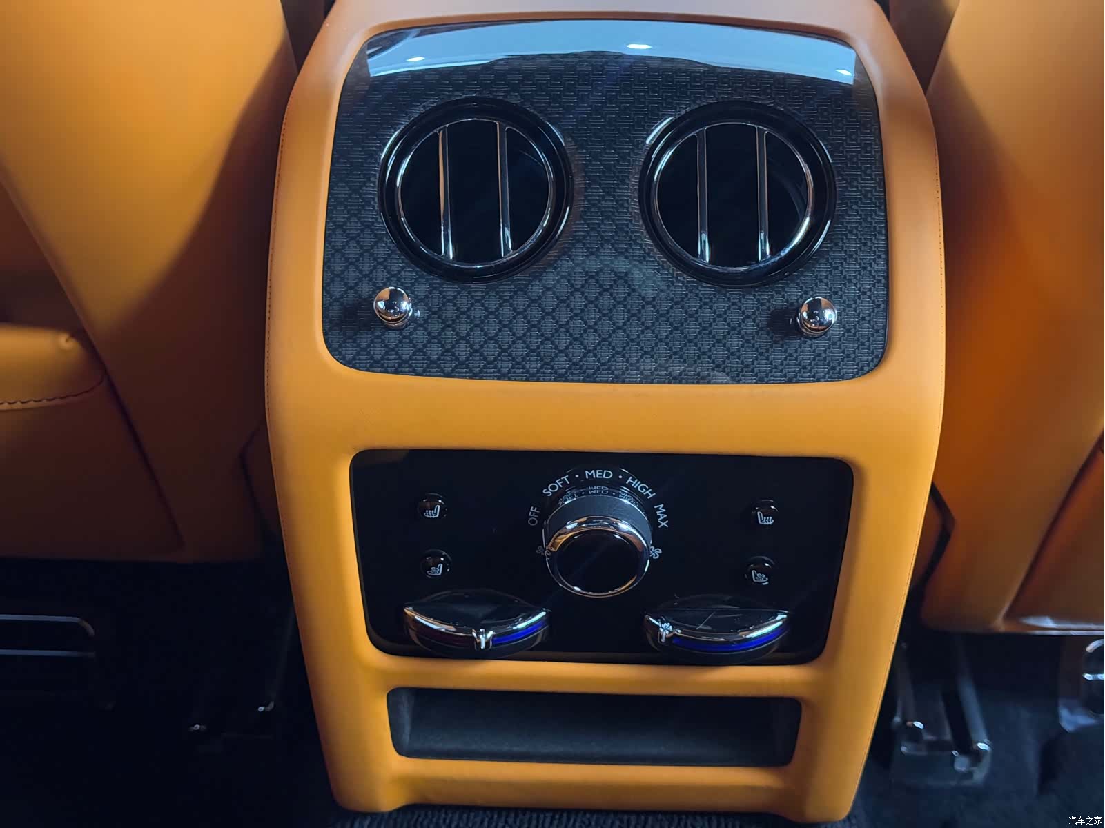 Rolls-Royce Ghost, 2022 12