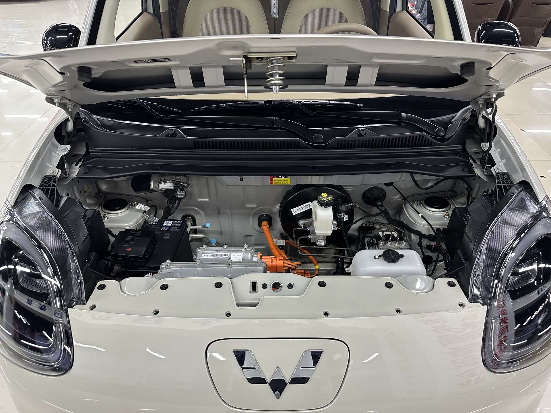 Wuling MINIEV, 2025 8