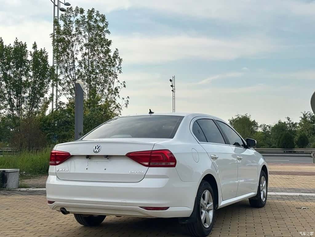 Volkswagen Lavida, 2016 4