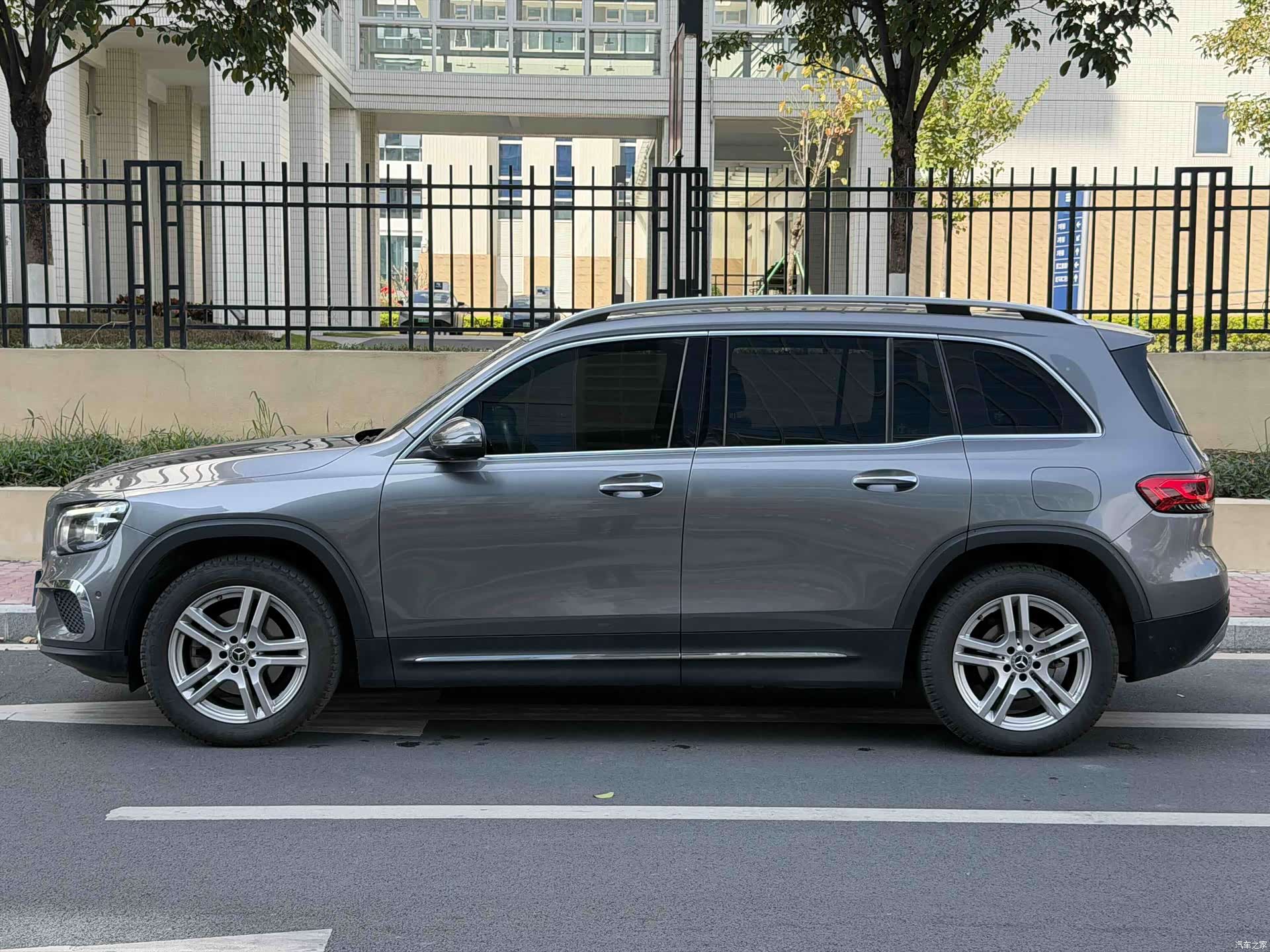 Mercedes-Benz GLB, 2021 6