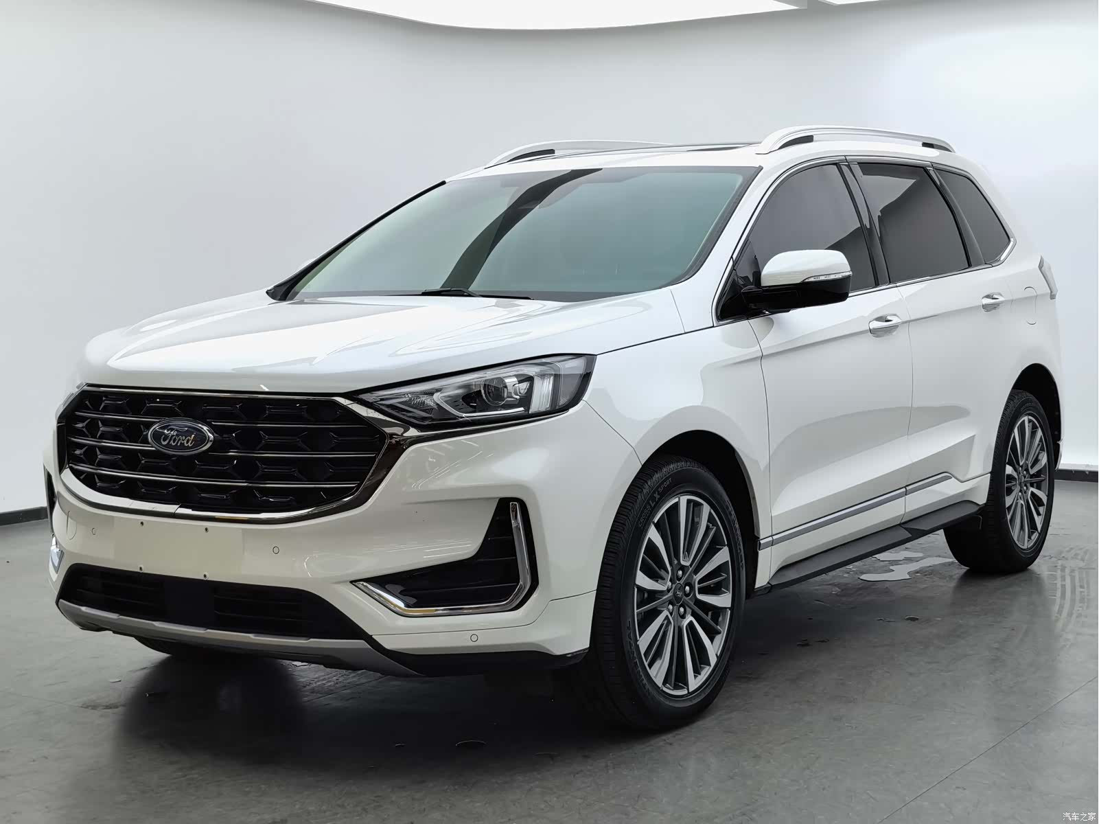 Ford Edge, 2021 1