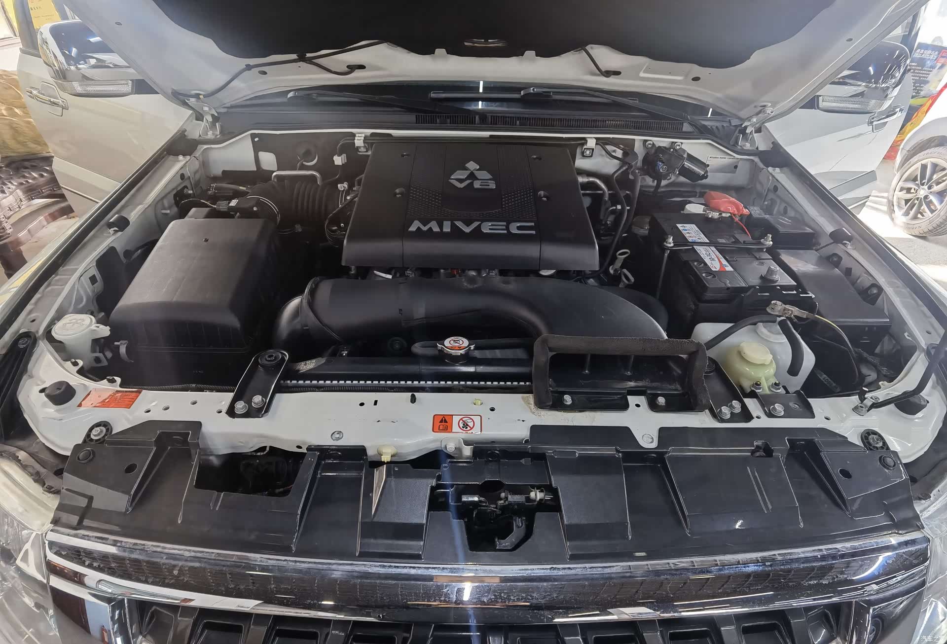 Mitsubishi Pajero, 2020 4