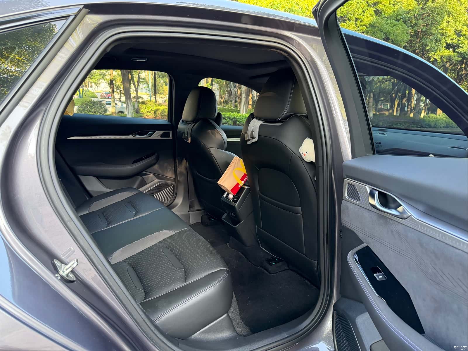 Geely Preface, 2024 7