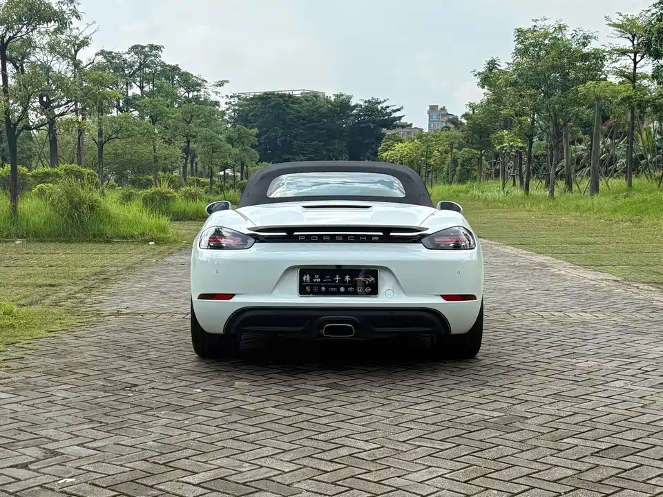 Porsche 718