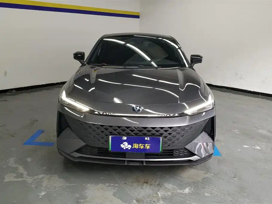 Changan UNI-V Smart iDD