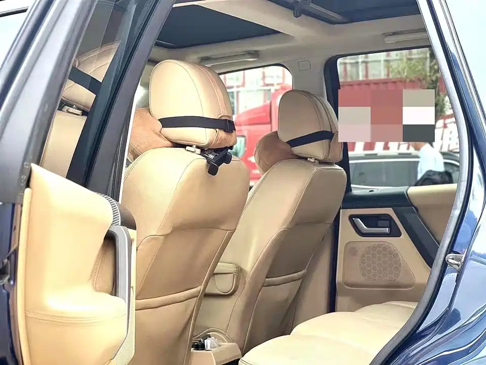 Land Rover Freelander 2