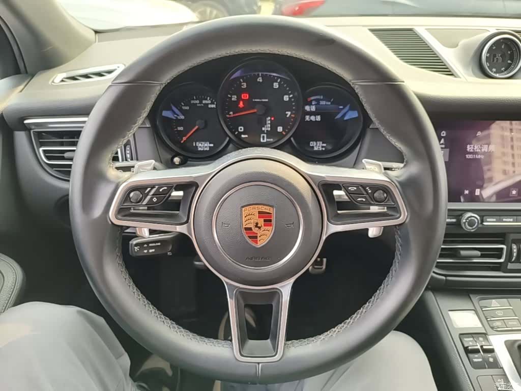 Porsche Macan, 2019 11