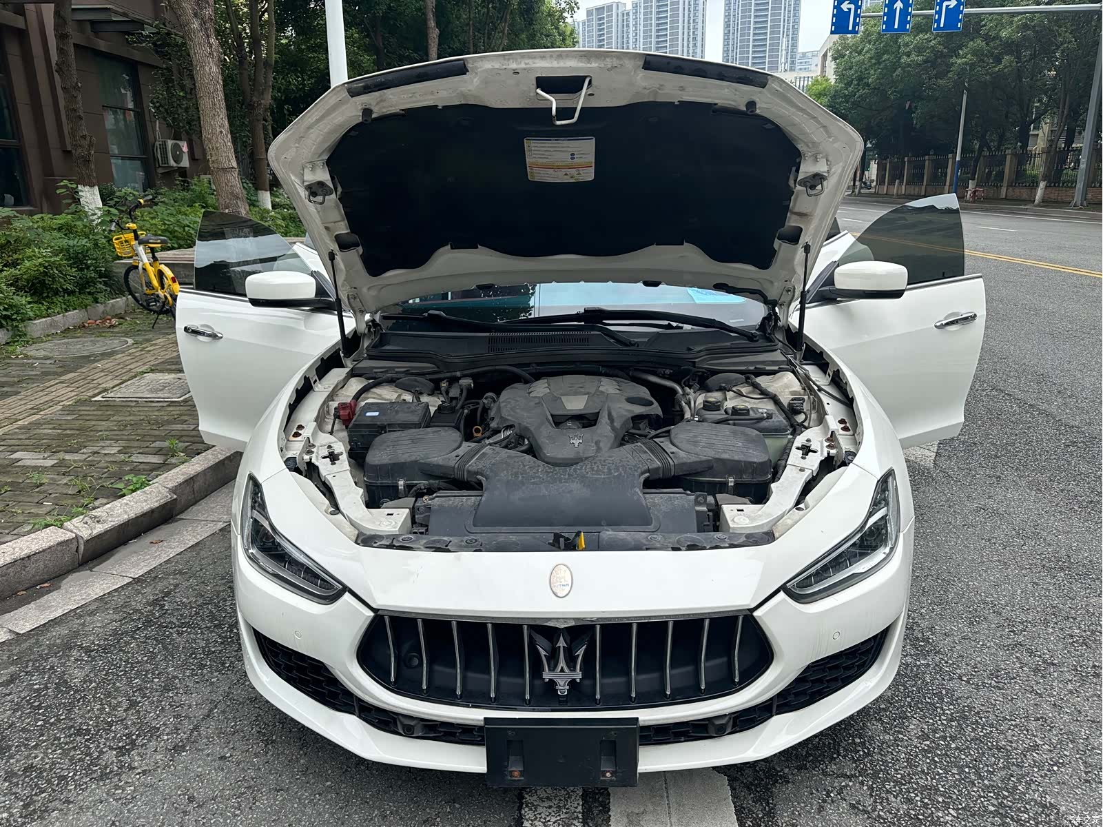 Maserati Ghibli, 2017 9