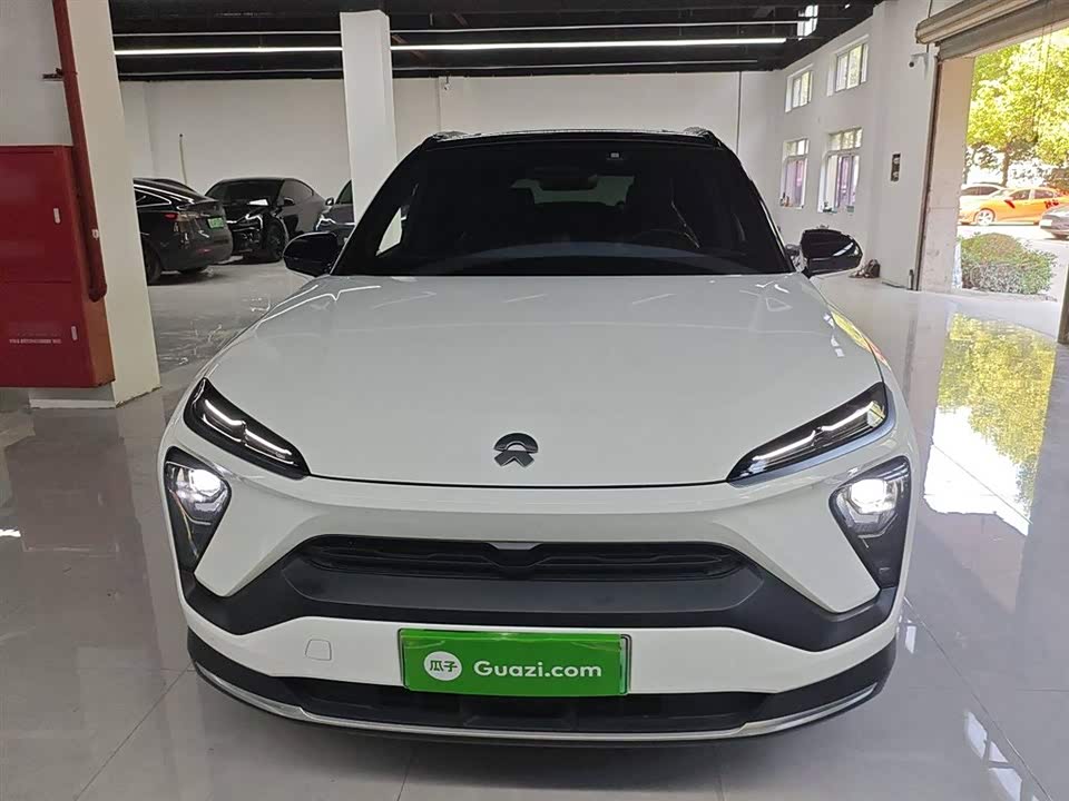 NIO ES6