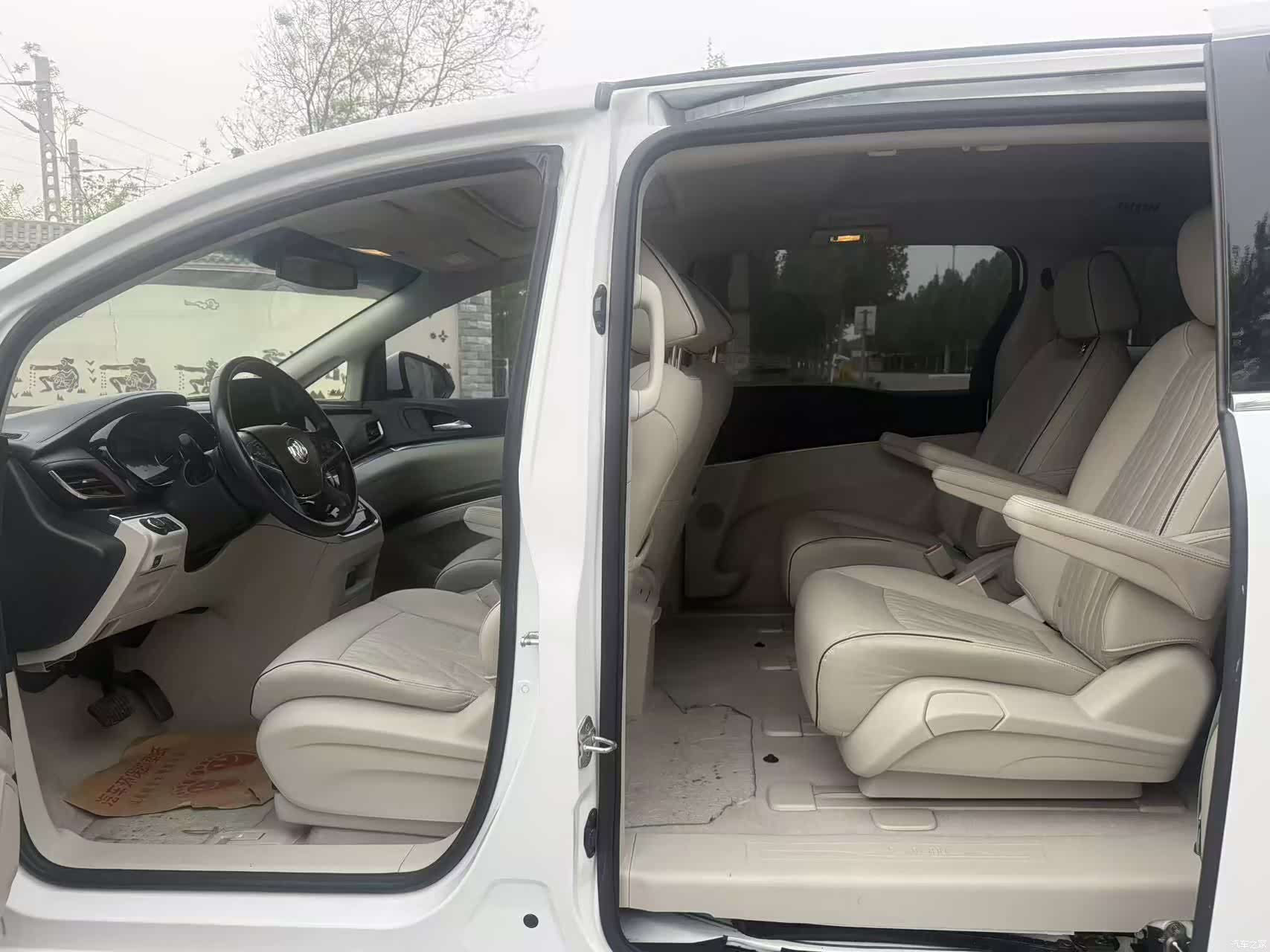 Buick GL8, 2022 все фото