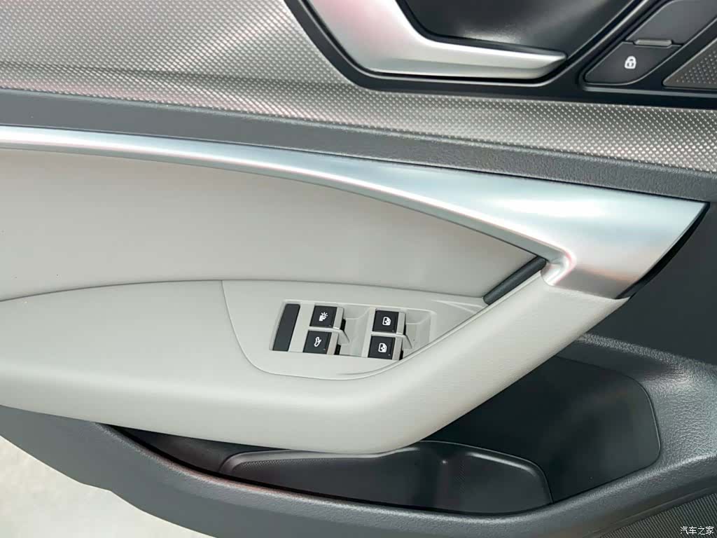 Audi A6L, 2020 22